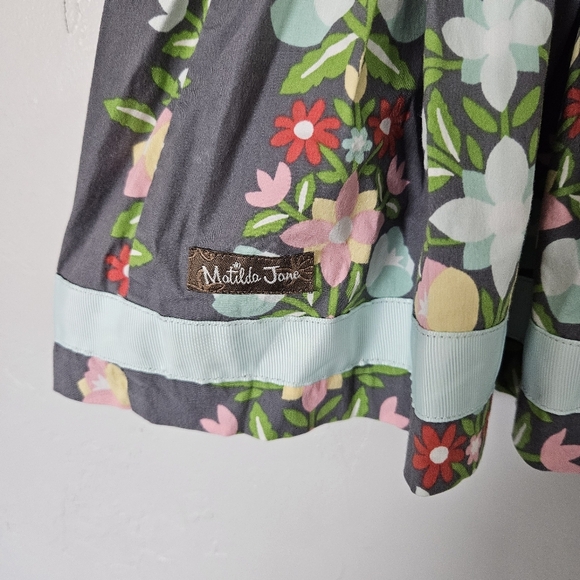 Matilda Jane Toddler Girl 2 Grey Floral Apron Dress Mixed Media Smocked Pink Dot - Picture 5 of 7